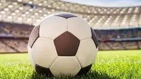 郑氏点银：金价震荡上行，今晚关注日线三角收敛上轨关键点